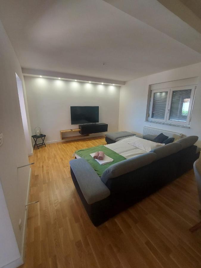 Apartman Lucija Lejlighed Biograd Na Moru Eksteriør billede